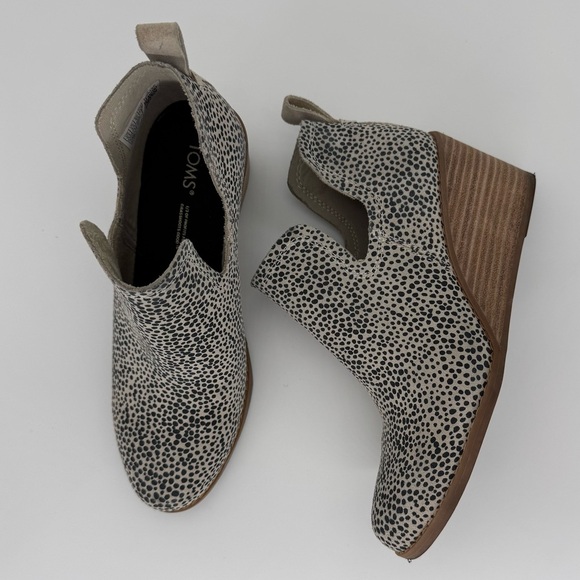 TOMS Kallie Wedge Booties 6.5 | Macadamia Mini Cheetah Suede - Picture 1 of 7